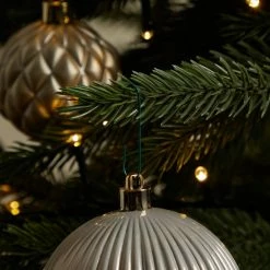 Brand new 😉 Dunelm Pack of 80 Green Tree Hooks ❤️