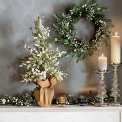 Cheap 🎁 Winter Berry and Leaf Tree in Bag ✔️