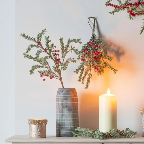 New β Pack of 3 Delicate Red Berry and Leaf Spray π - Image 2